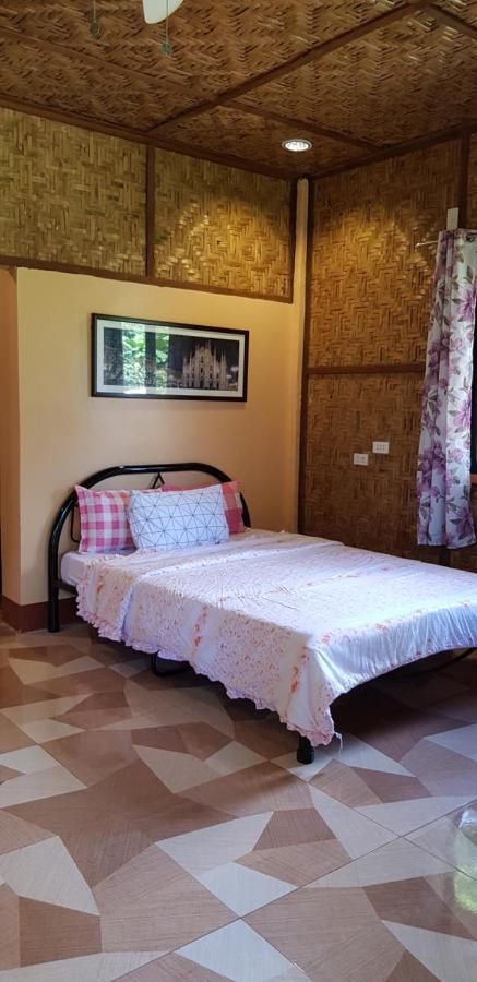 Paco's Garden Home Stay Mambajao Buitenkant foto